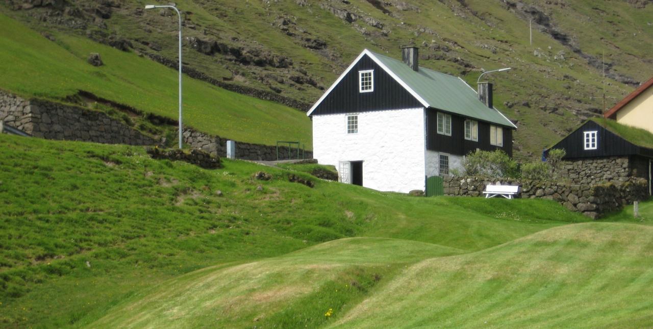 Idyllic House Near River And Ocean Villa Leynar Exterior photo