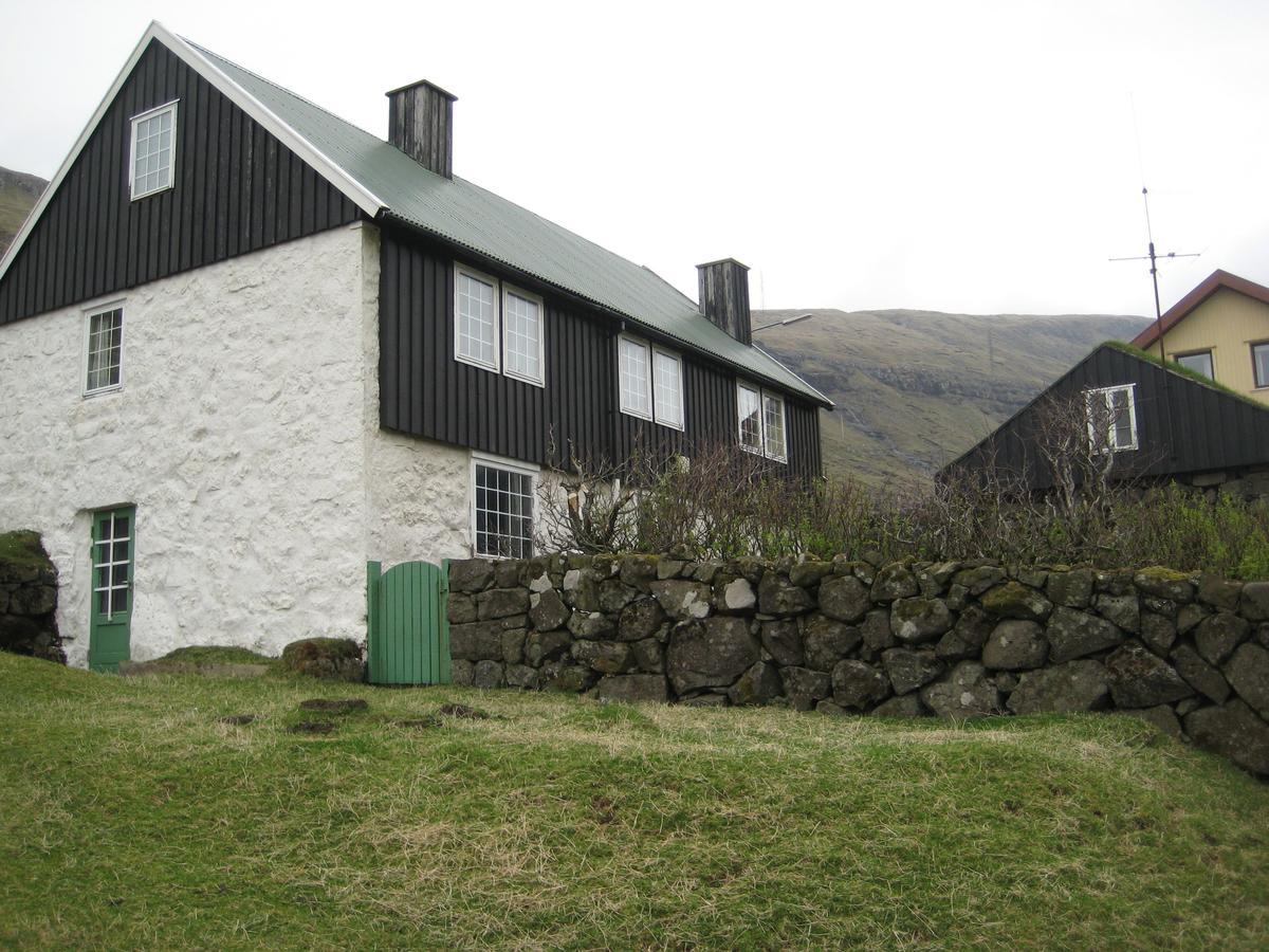 Idyllic House Near River And Ocean Villa Leynar Exterior photo